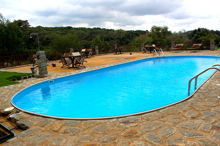 Endoro Lodge - Swimming Pool